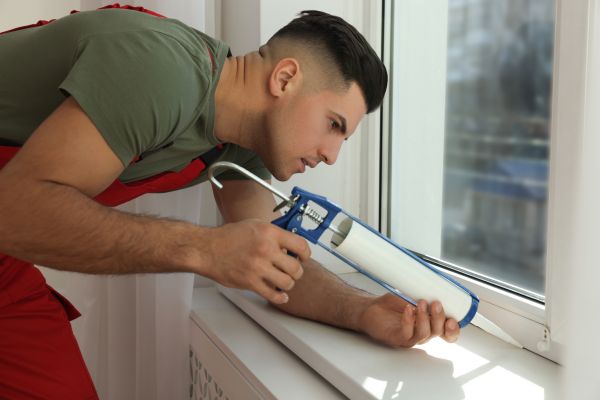 Window Caulking Repair in Salinas