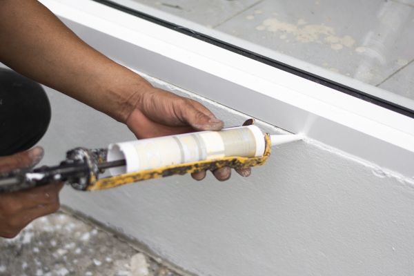 Caulk Replacement in Salinas